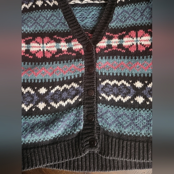 Med Woods & Gray Button Sweater - Picture 7 of 10